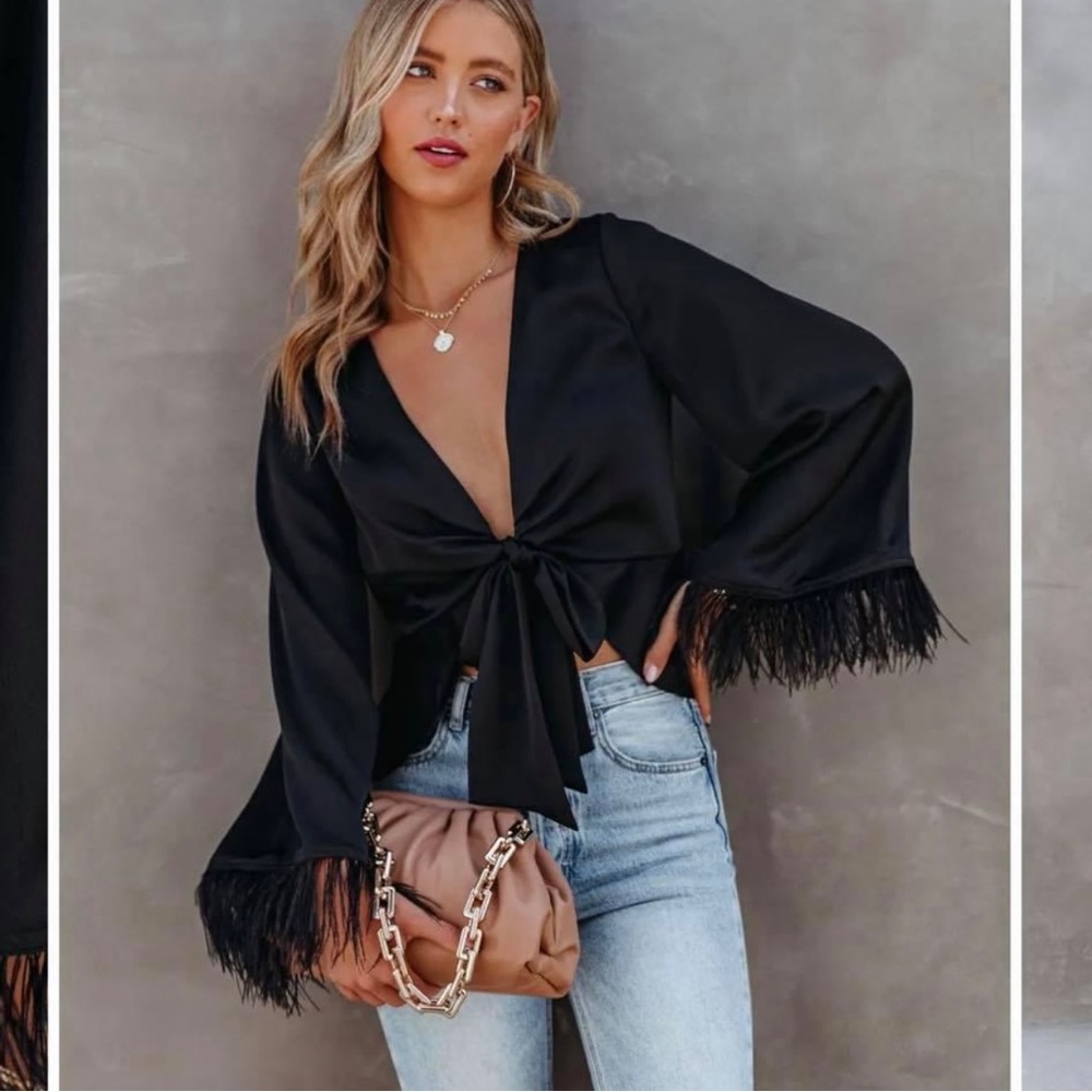 Vici feather sleeve tied top. Black. Size medium.